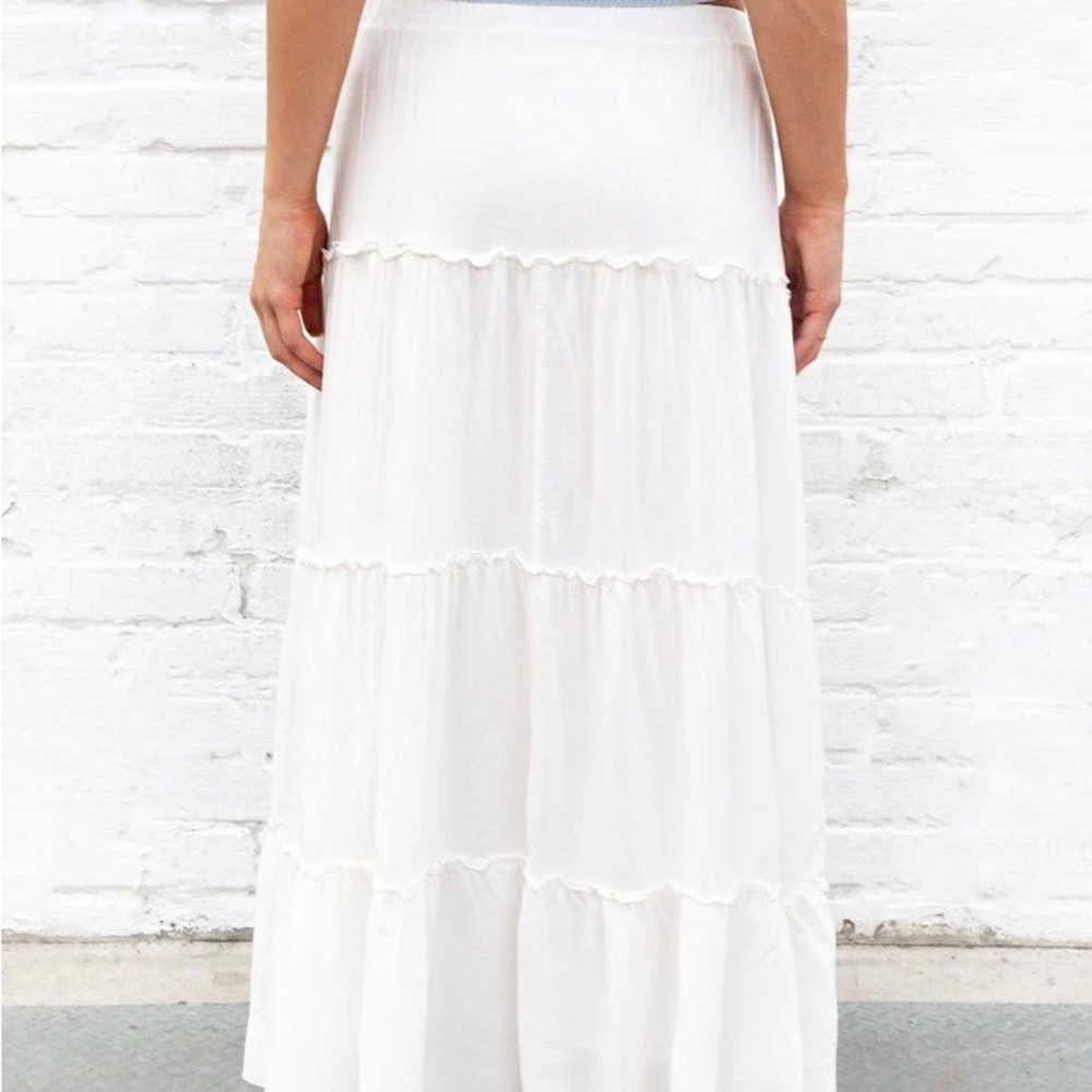 Brandy Melville Izzy Skirt